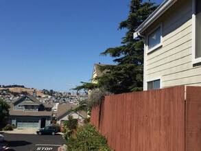 174 Linda Vista Dr in Daly City, CA - Building Photo - Building Photo