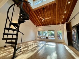 3337 Laguna Canyon Rd, Unit D2 in Laguna Beach, CA - Building Photo