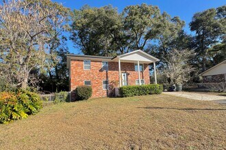 604 Maxwell St in Hinesville, GA - Building Photo - Building Photo