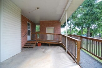 2029 Gibraltar Rd in Cayce, SC - Building Photo - Building Photo