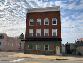 1102-1104 Philadelphia St in Indiana, PA - Building Photo - Building Photo