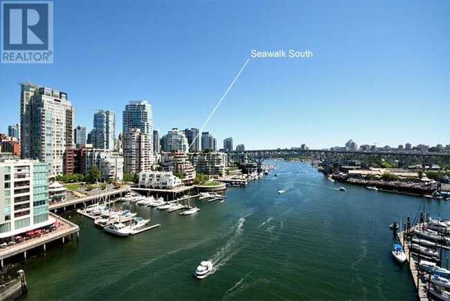 1675-1675 Hornby St in Vancouver, BC - Building Photo - Building Photo