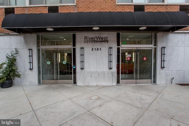 property at 2101 Chestnut St