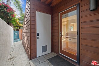 27 18th Ave in Los Angeles, CA - Building Photo - Building Photo