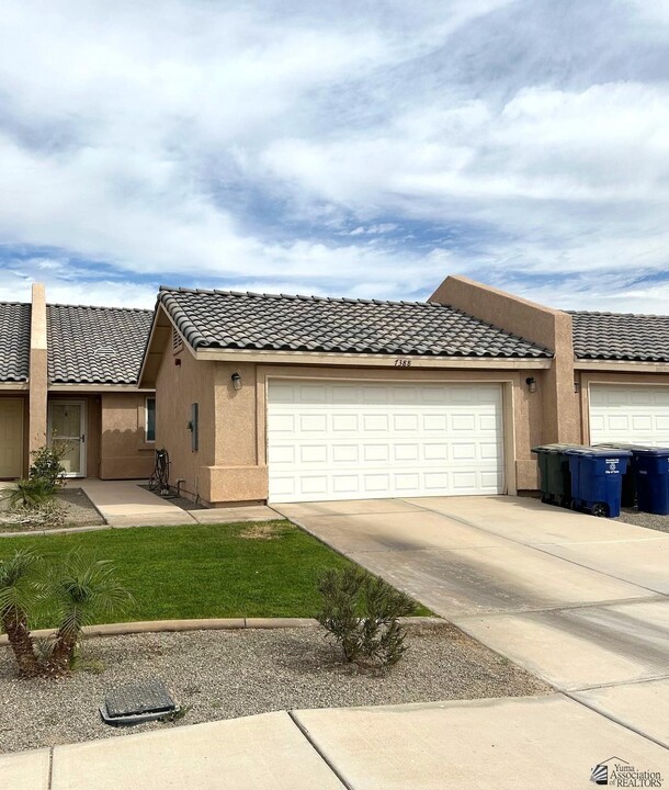 7388 E 39th Pl in Yuma, AZ - Building Photo