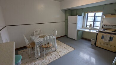 1933 Saxton Ave in Knoxville, TN - Foto de edificio - Building Photo