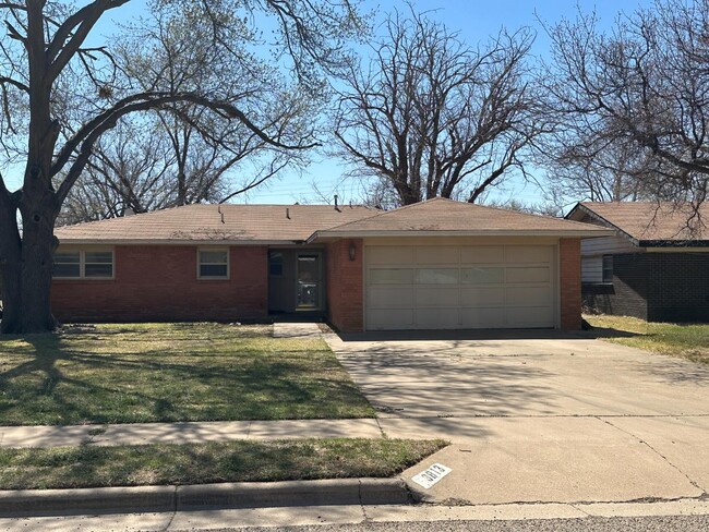 3813 29th St in Lubbock, TX - Foto de edificio - Building Photo