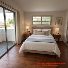 465 S Royal Poinciana Blvd in Miami Springs, FL - Foto de edificio - Building Photo