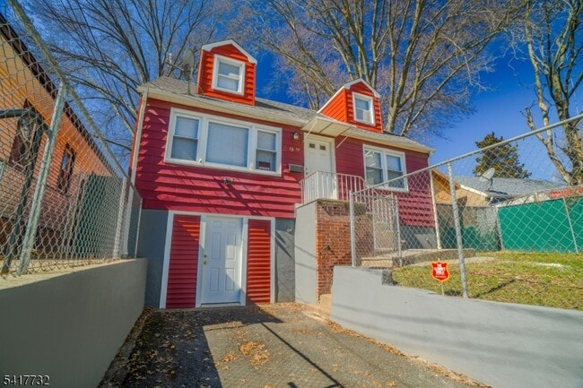 property at 15 Crown St