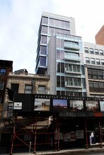 135 W 14th St in New York, NY - Building Photo - Building Photo