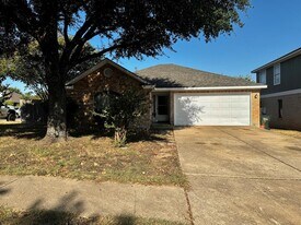 13800 Randalstone Dr in Pflugerville, TX - Building Photo