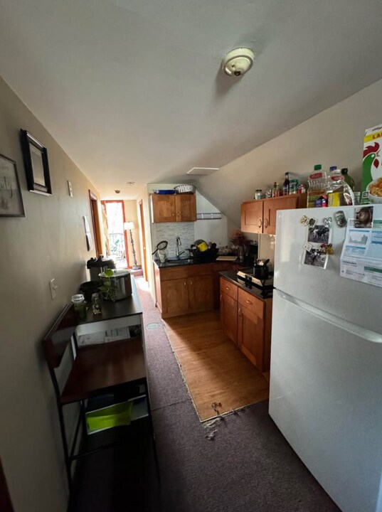 139 Lowell St, Unit 3 in Waltham, MA - Building Photo