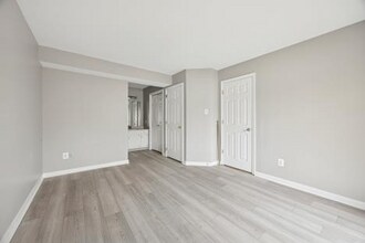 102 Dudley Ave in Narberth, PA - Building Photo - Building Photo