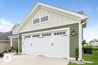 2039 Mary Ella Dr in Georgetown, IN - Building Photo - Building Photo