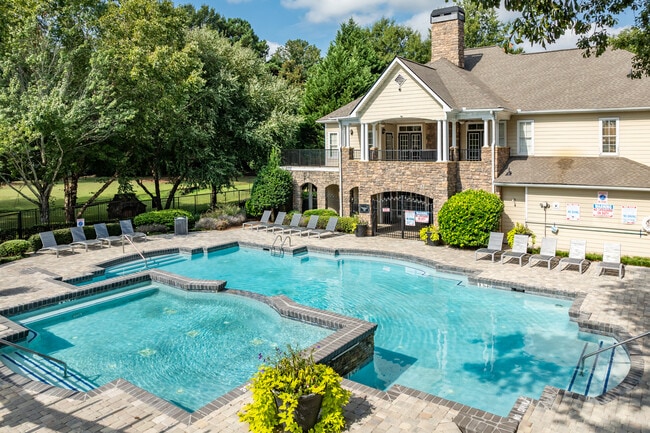 Walden Brook Apartments in Lithonia, GA - Building Photo - Building Photo
