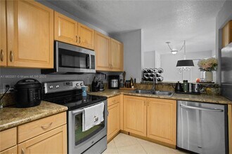 619 E Sheridan St in Dania Beach, FL - Building Photo - Building Photo