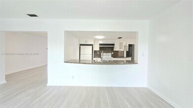 5300 SW 7th Ct in Margate, FL - Building Photo - Building Photo
