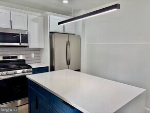 1817 S 5th St in Philadelphia, PA - Building Photo - Building Photo