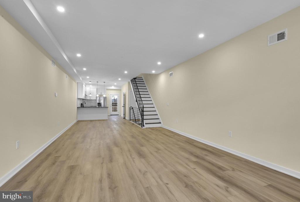 2670 Braddock St in Philadelphia, PA - Building Photo