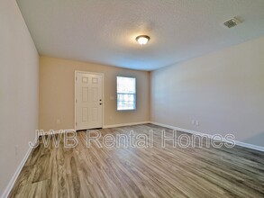 8505 McGirts Village Ln in Jacksonville, FL - Building Photo - Building Photo