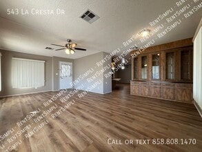 543 La Cresta Dr in Hemet, CA - Building Photo - Building Photo