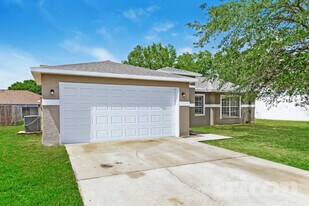 216 Cobalt Dr in Kissimmee, FL - Building Photo