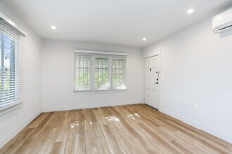 1423 Ridge Way, Unit 1423 in Los Angeles, CA - Foto de edificio - Building Photo