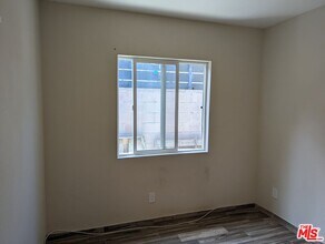 5335 Rhea Ave in Los Angeles, CA - Building Photo - Building Photo
