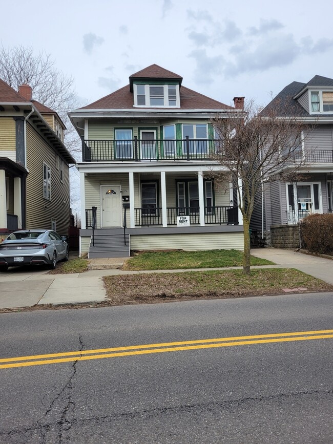 property at 376 W Delavan Ave