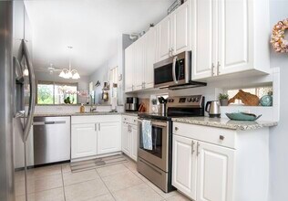 3751 NW Willow Creek Dr in Jensen Beach, FL - Building Photo - Building Photo