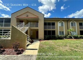 3130 Seasons Way in Estero, FL - Building Photo