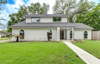 12215 Monticeto Ln in Stafford, TX - Building Photo - Building Photo