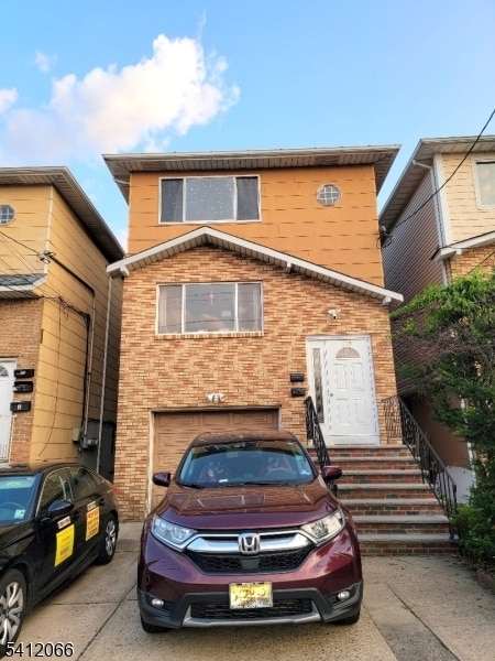 property at 619 Sussex St