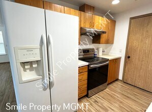 4516 SE 77th Ave in Portland, OR - Building Photo - Building Photo