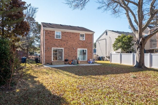 207 83rd St in Virginia Beach, VA - Building Photo - Building Photo