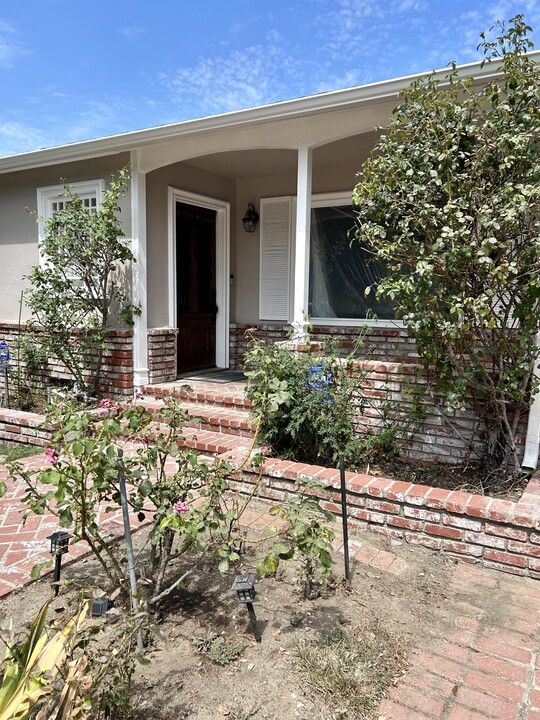 14507 Greenleaf St, Unit Front Unit in Sherman Oaks, CA - Building Photo