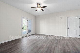 212-B-212 E Johnson Cir in Clarksville, TN - Building Photo - Building Photo