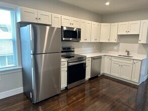15 Tuttle St in Revere, MA - Building Photo - Building Photo