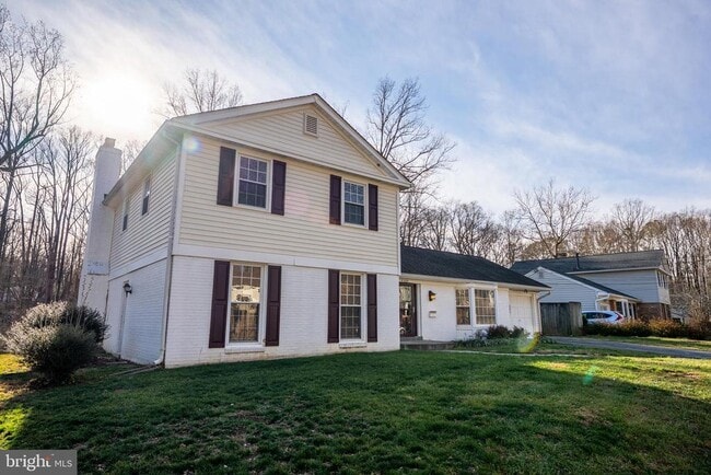 property at 8209 Mockingbird Dr