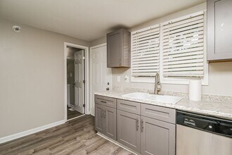 1097 Smith St SW in Atlanta, GA - Building Photo - Building Photo