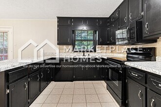 3092 Menlo Park Dr in Rex, GA - Building Photo - Building Photo