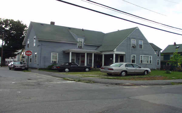 7 Grove St in Hudson, MA - Foto de edificio