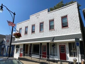65 W Main St, Unit 2A in Fredonia, NY - Building Photo - Building Photo