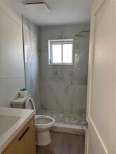 1431 S 14th Ave in Hollywood, FL - Foto de edificio - Building Photo