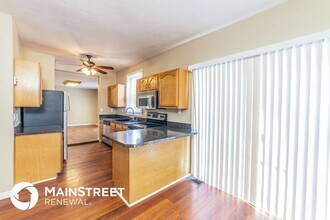 1422 Longfield Ave in Louisville, KY - Foto de edificio - Building Photo