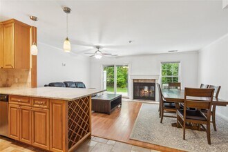 507 Sara Cir in Port Jefferson Station, NY - Building Photo - Building Photo