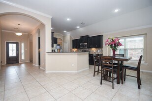 20415 Kittredge Dr in Humble, TX - Building Photo