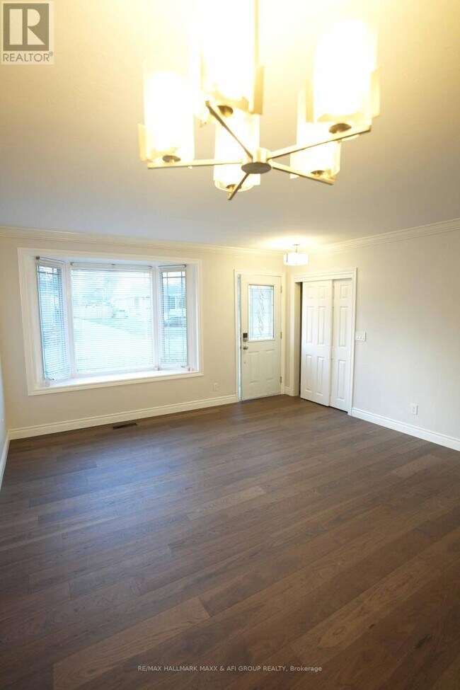1315 Scugog Ave in Oshawa, ON - Building Photo - Building Photo