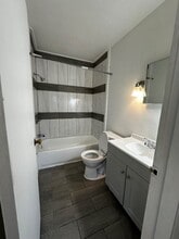 1652 Stanley St in Saginaw, MI - Building Photo - Building Photo