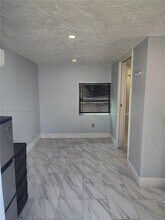 173 W 16th St in Riviera Beach, FL - Building Photo - Building Photo